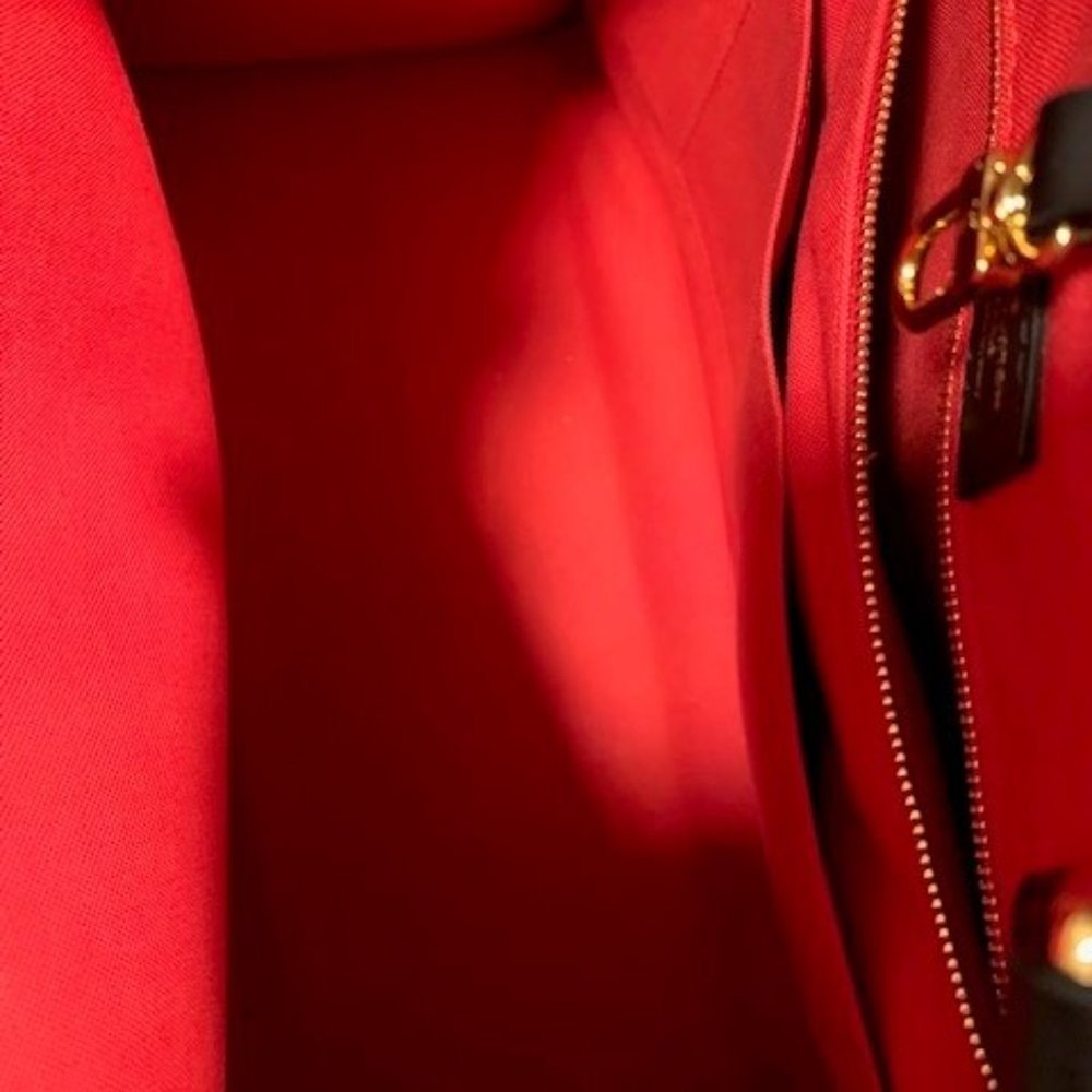 Authentic LV Reverse Monogram GM Bag - Picture 2 of 5